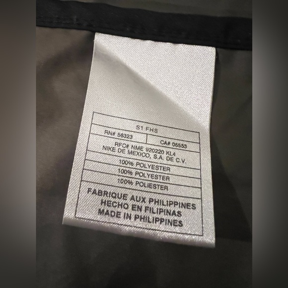 Nike Men’s Zip Up Vest Olive Green - Picture 8 of 9